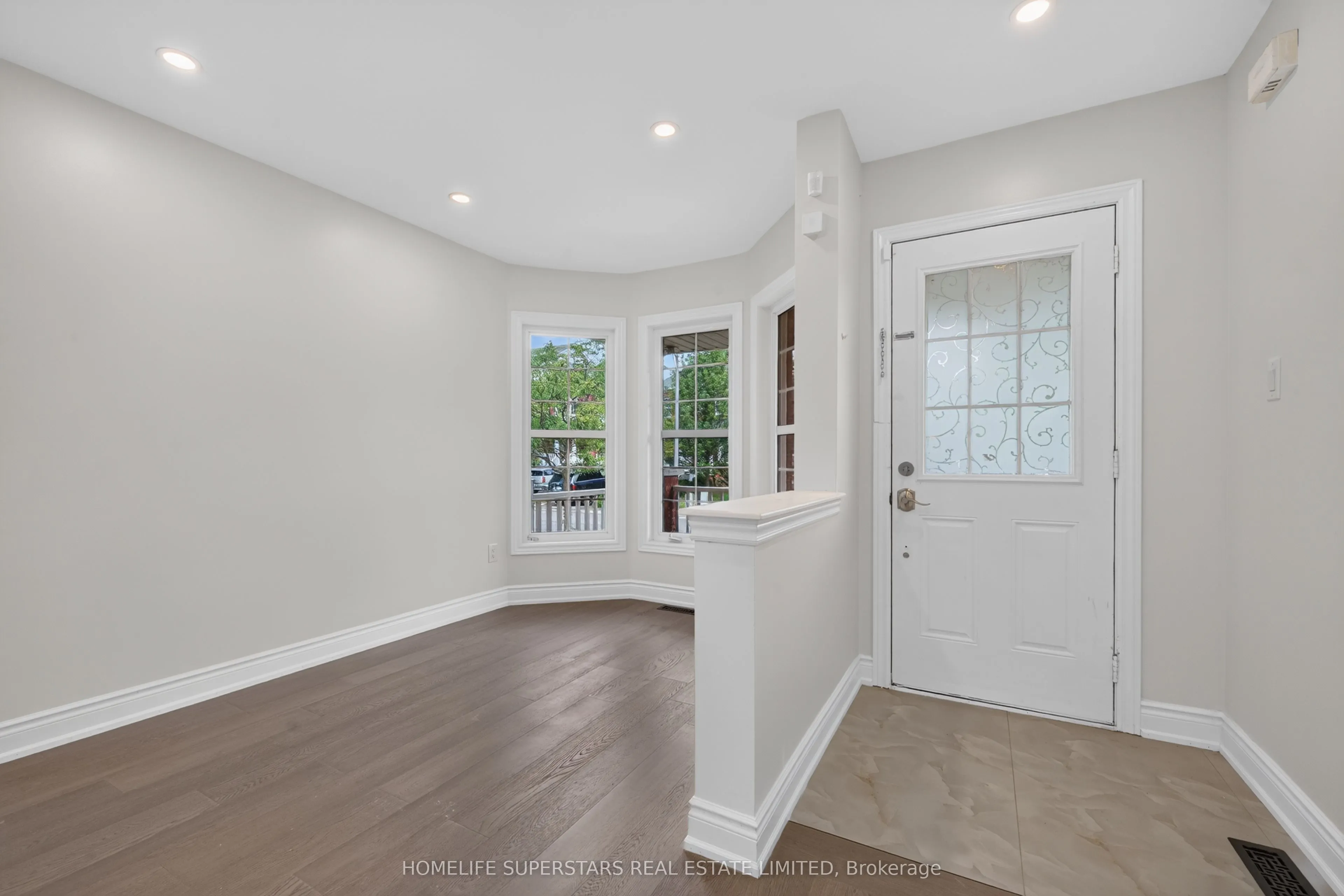 254 Giddings Crescent