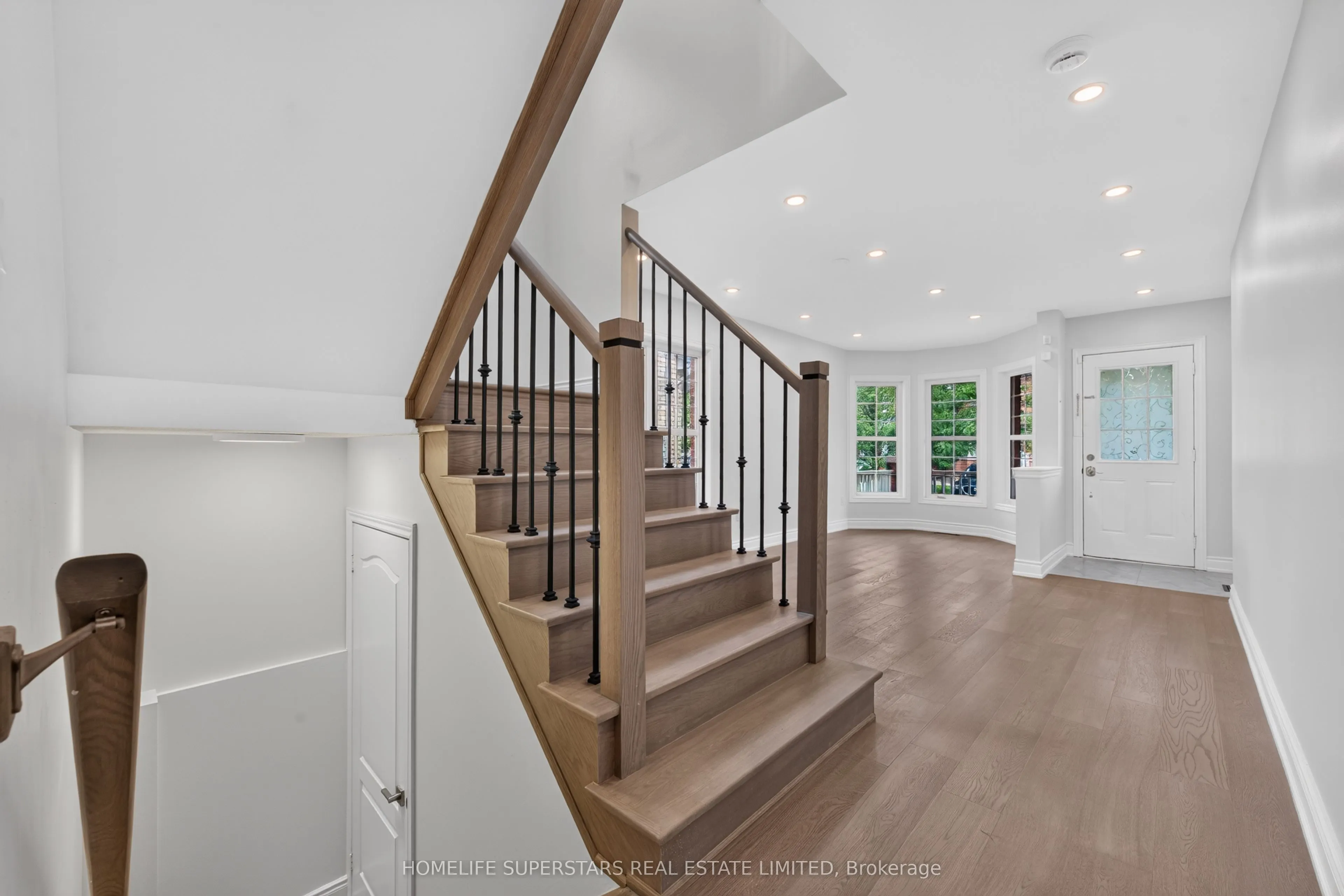 254 Giddings Crescent