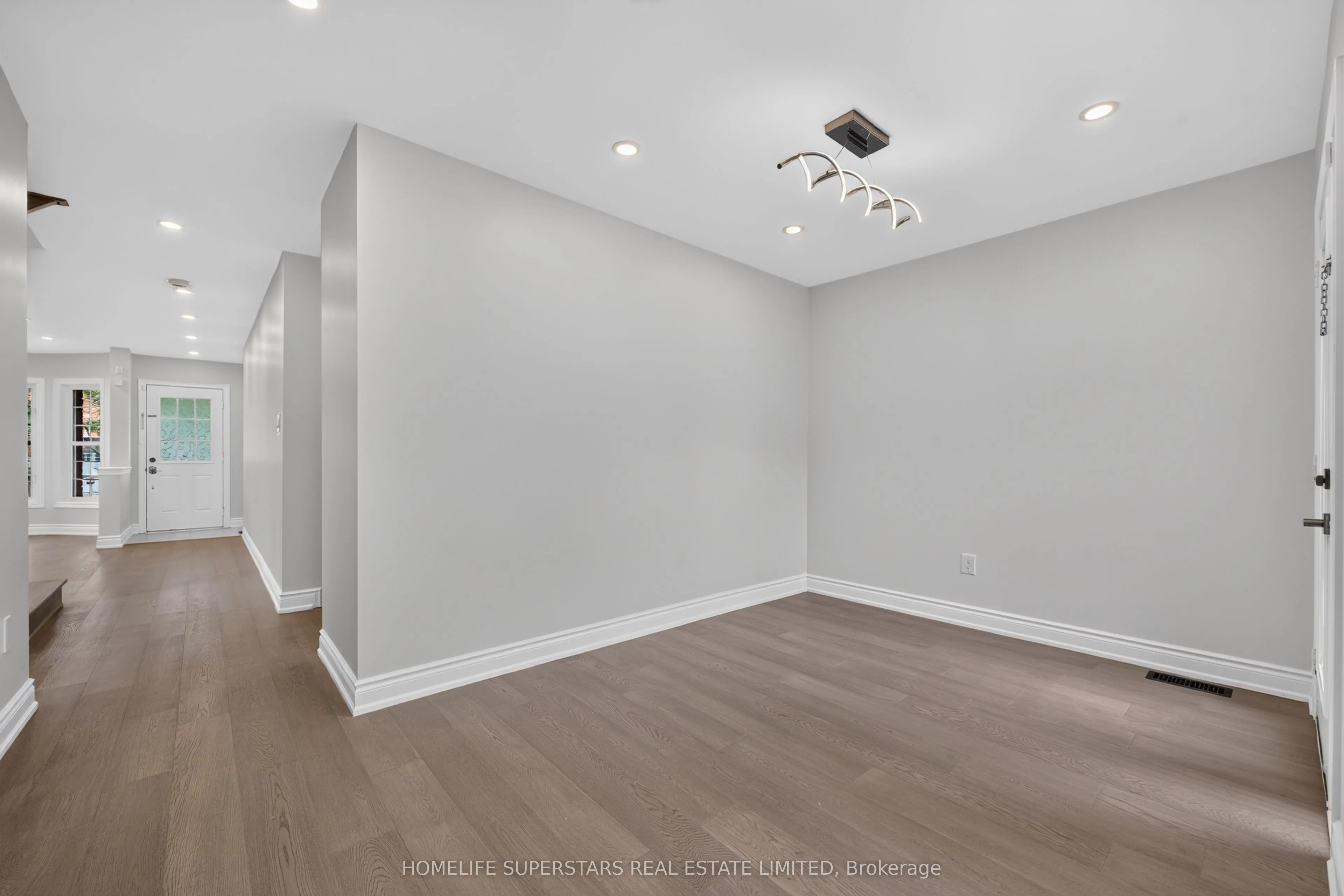 254 Giddings Crescent