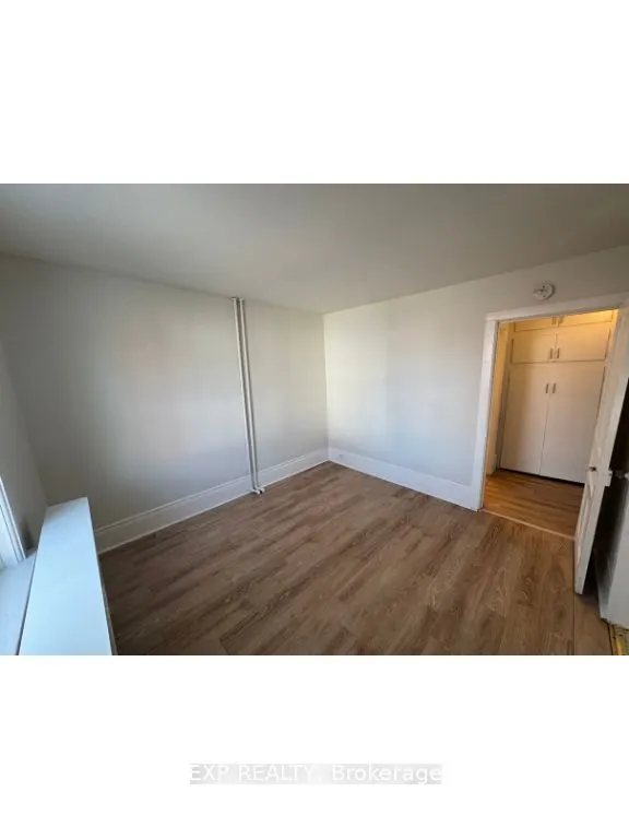 10 Willow Street N #1