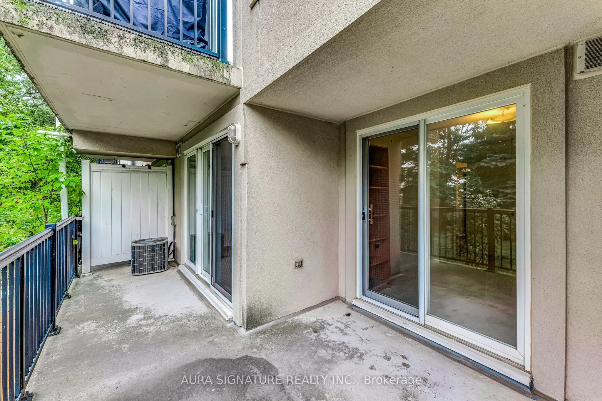 105 George Appleton Way #2142
