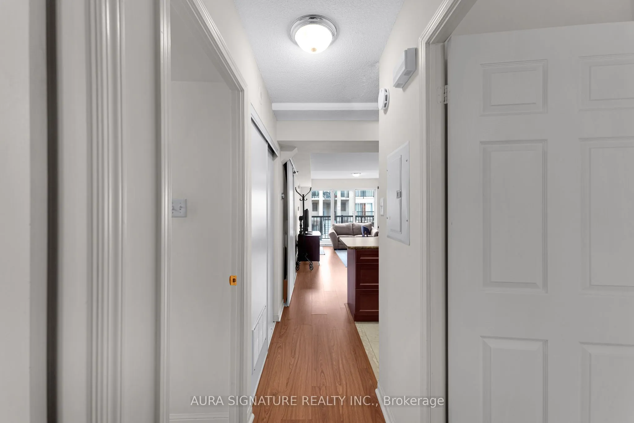 105 George Appleton Way #2142