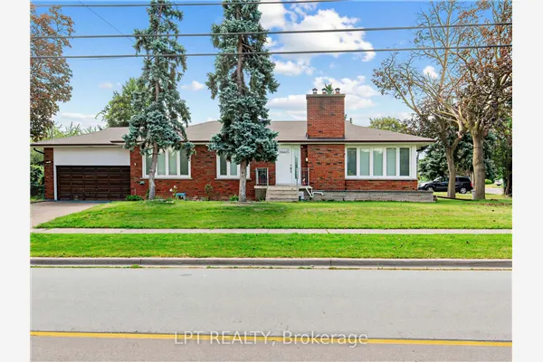 27 Kingsview Boulevard