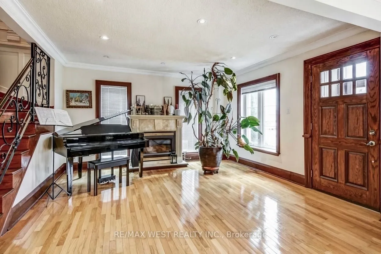 15 Wendover Road
