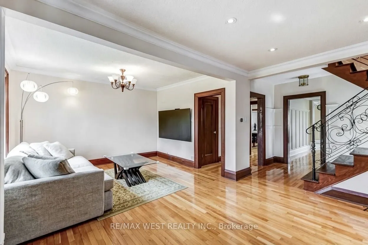 15 Wendover Road