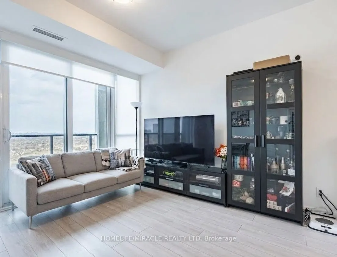 30 Elm Drive #3802