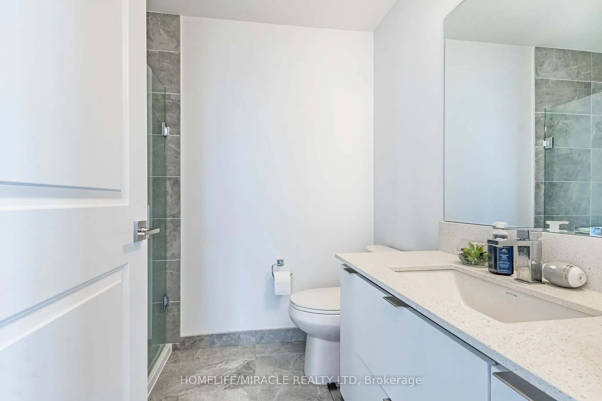 30 Elm Drive #3802