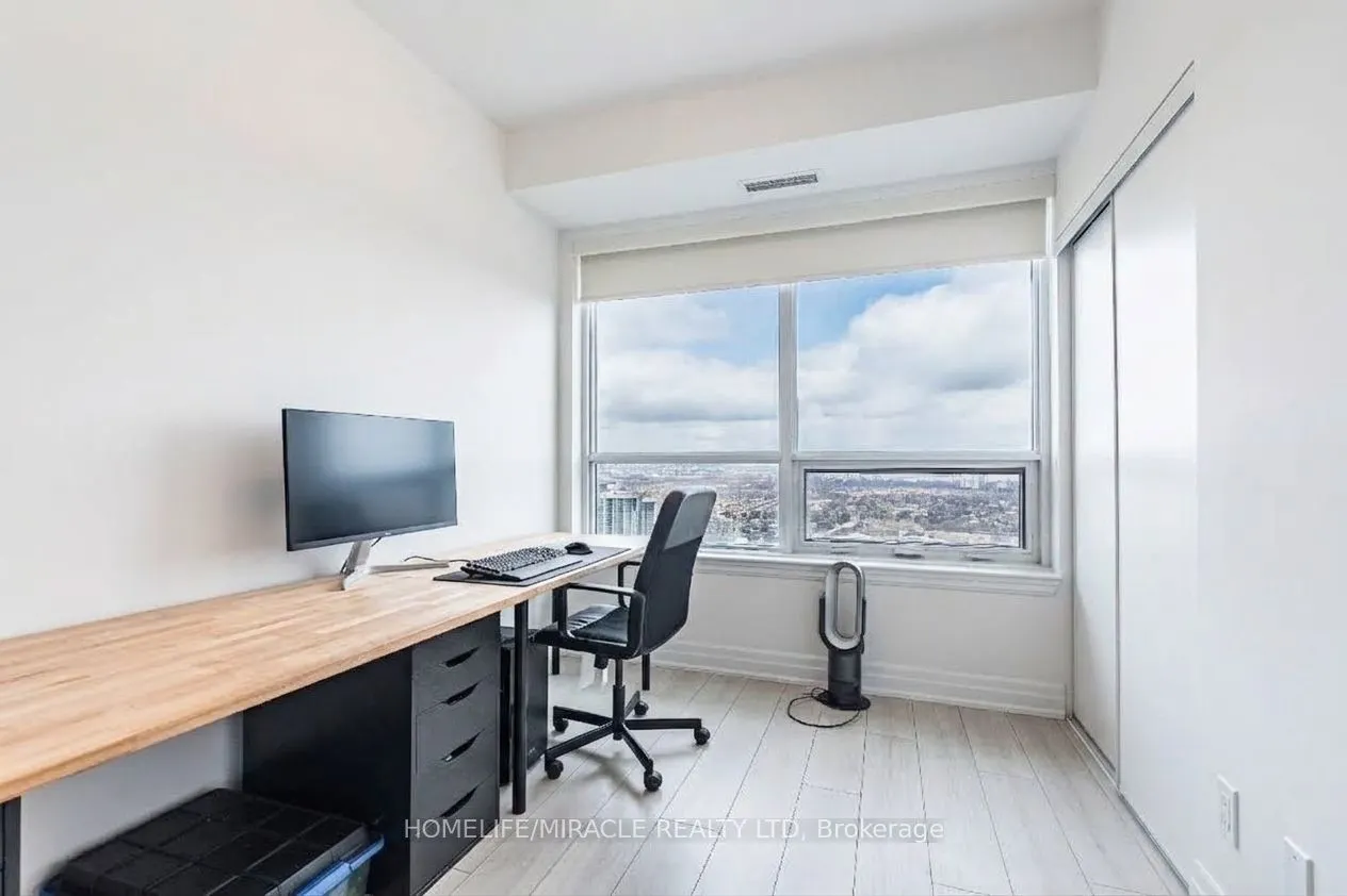 30 Elm Drive #3802