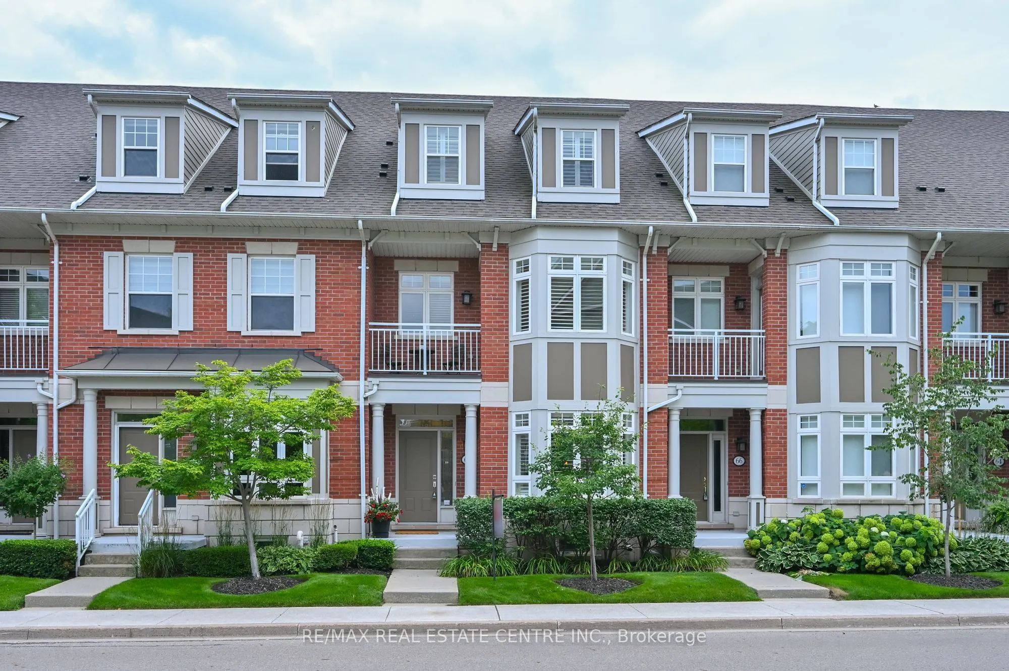 68 Compass Way #43