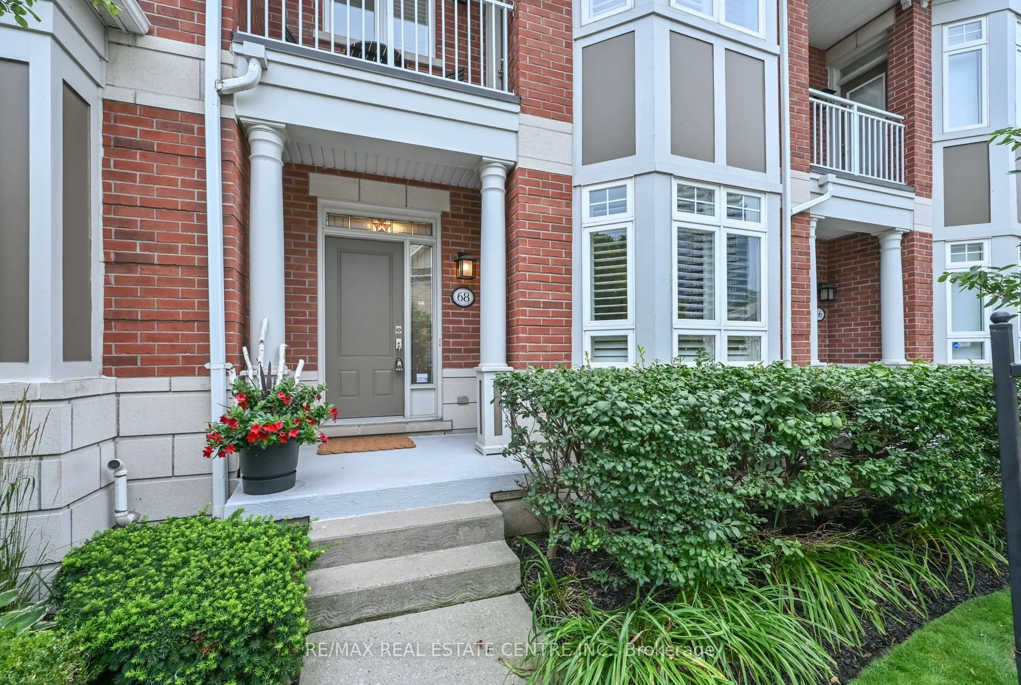 68 Compass Way #43