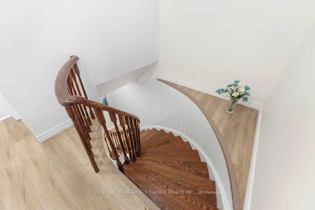 4053 Trapper Crescent