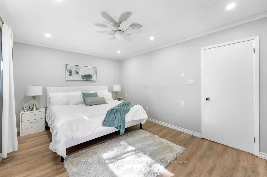 4053 Trapper Crescent