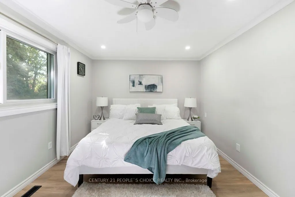 4053 Trapper Crescent