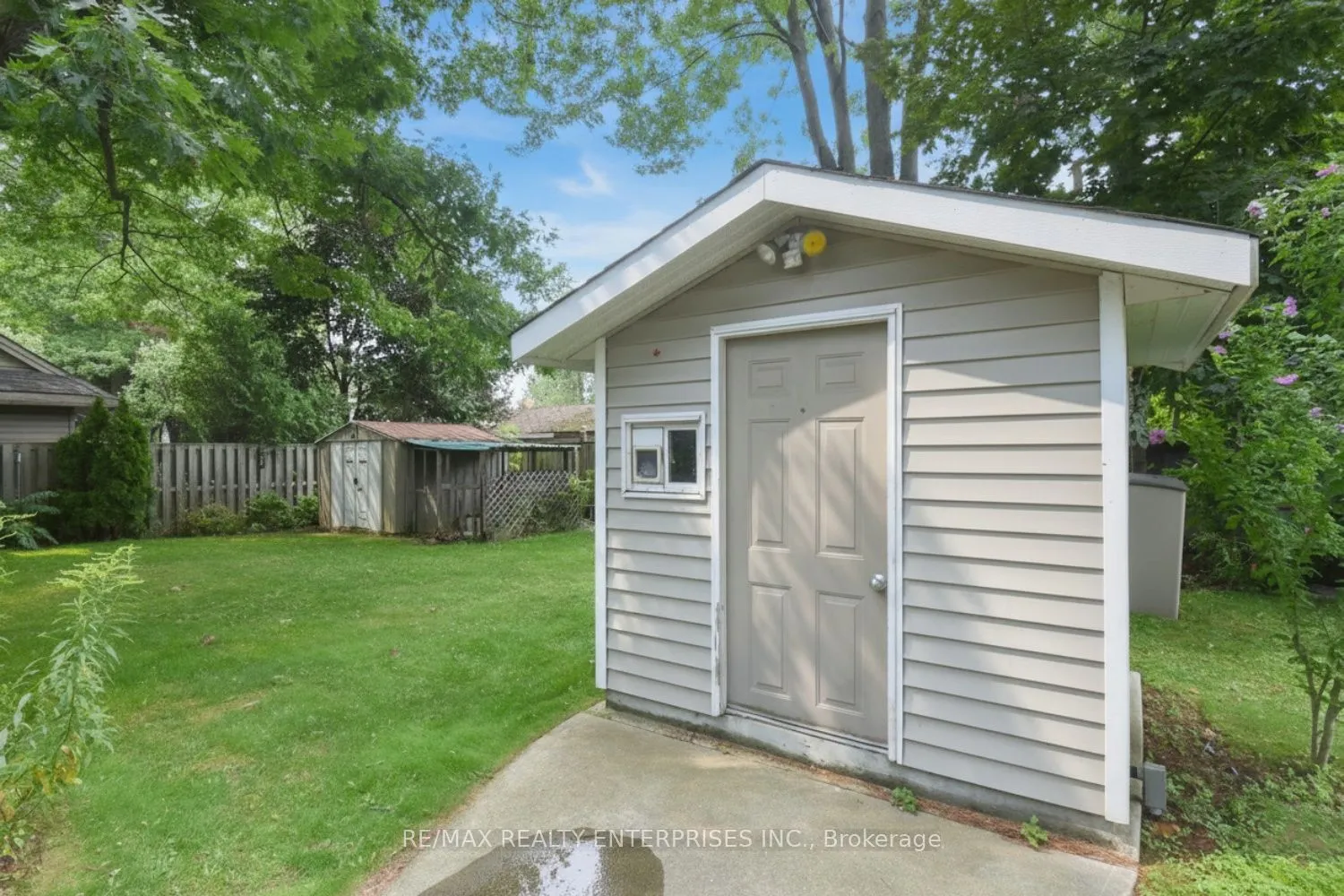 120 Eaglewood Boulevard