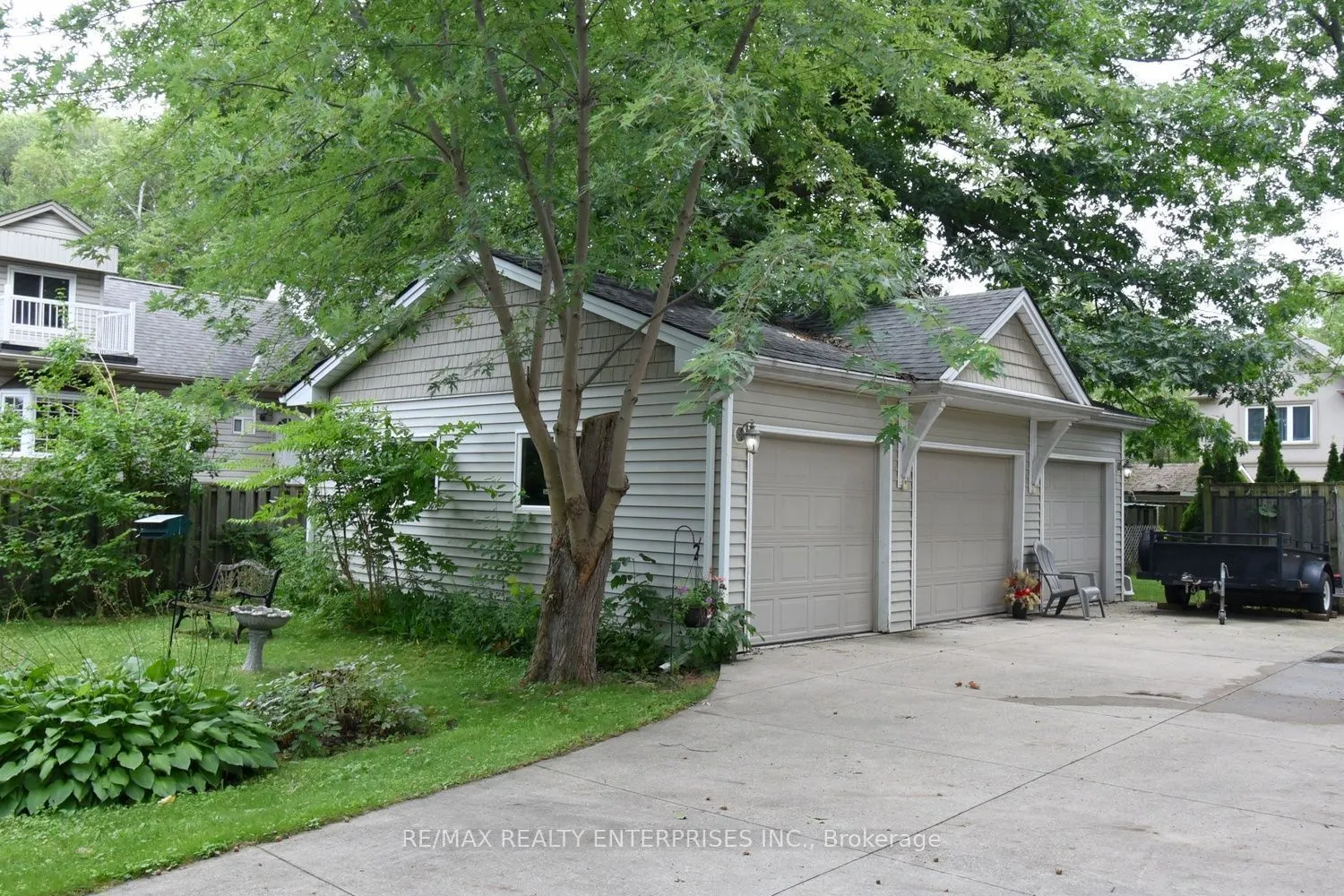 120 Eaglewood Boulevard