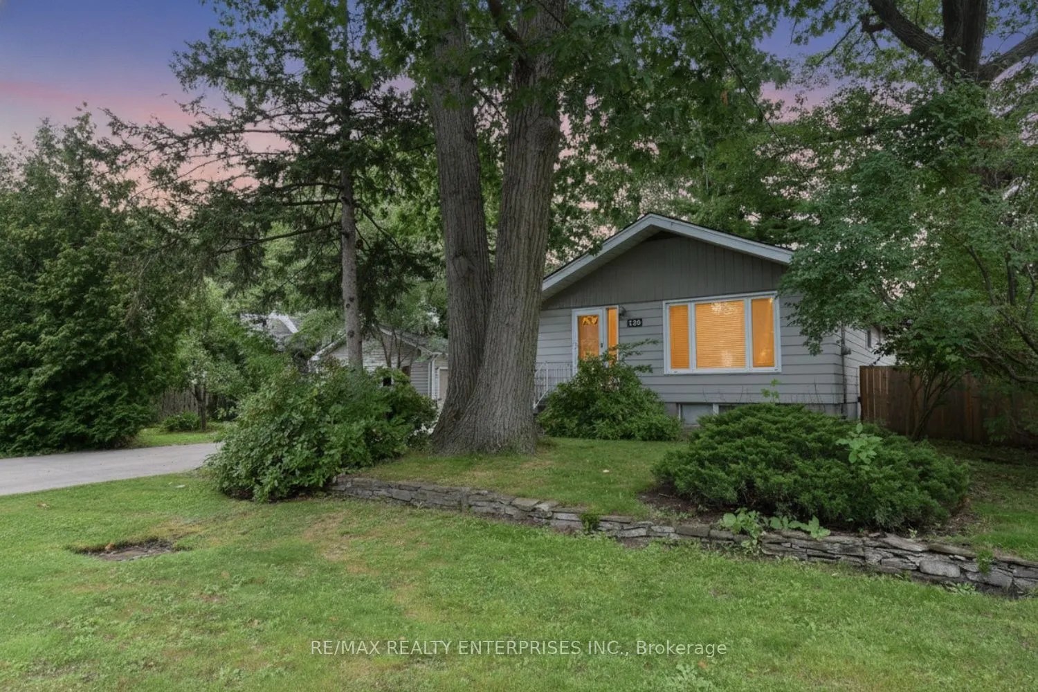 120 Eaglewood Boulevard