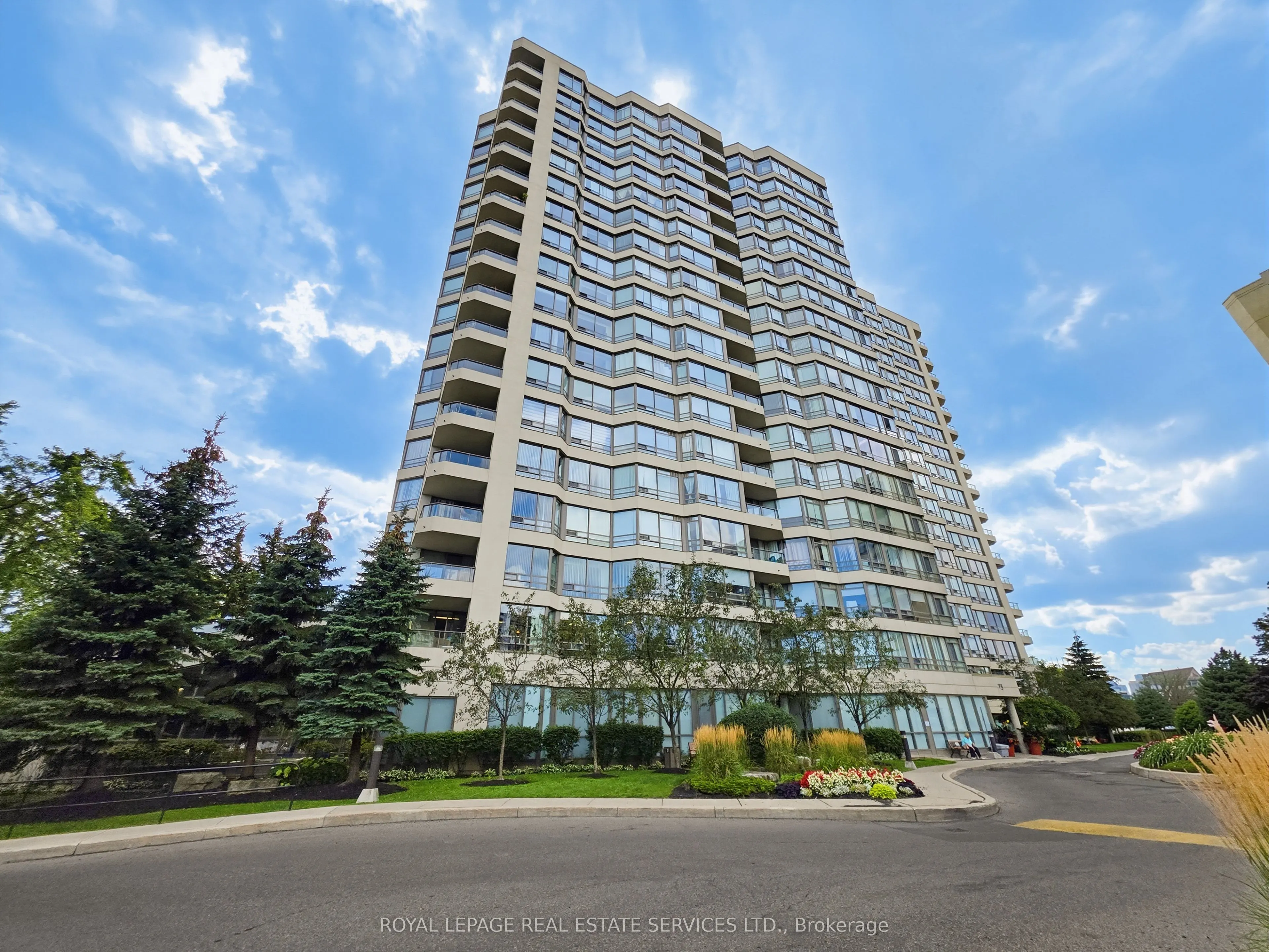 75 King Street E #1212