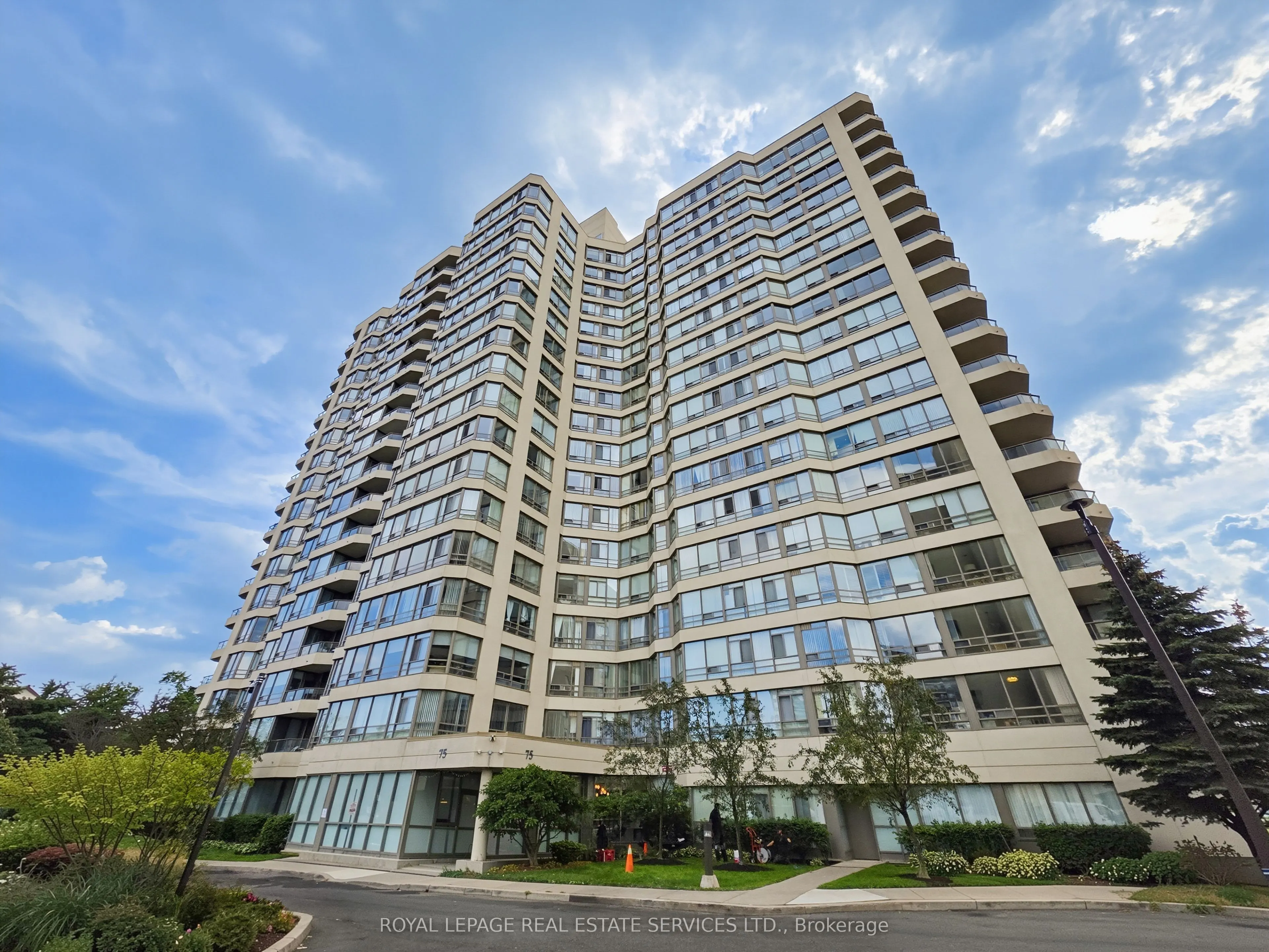 75 King Street E #1212