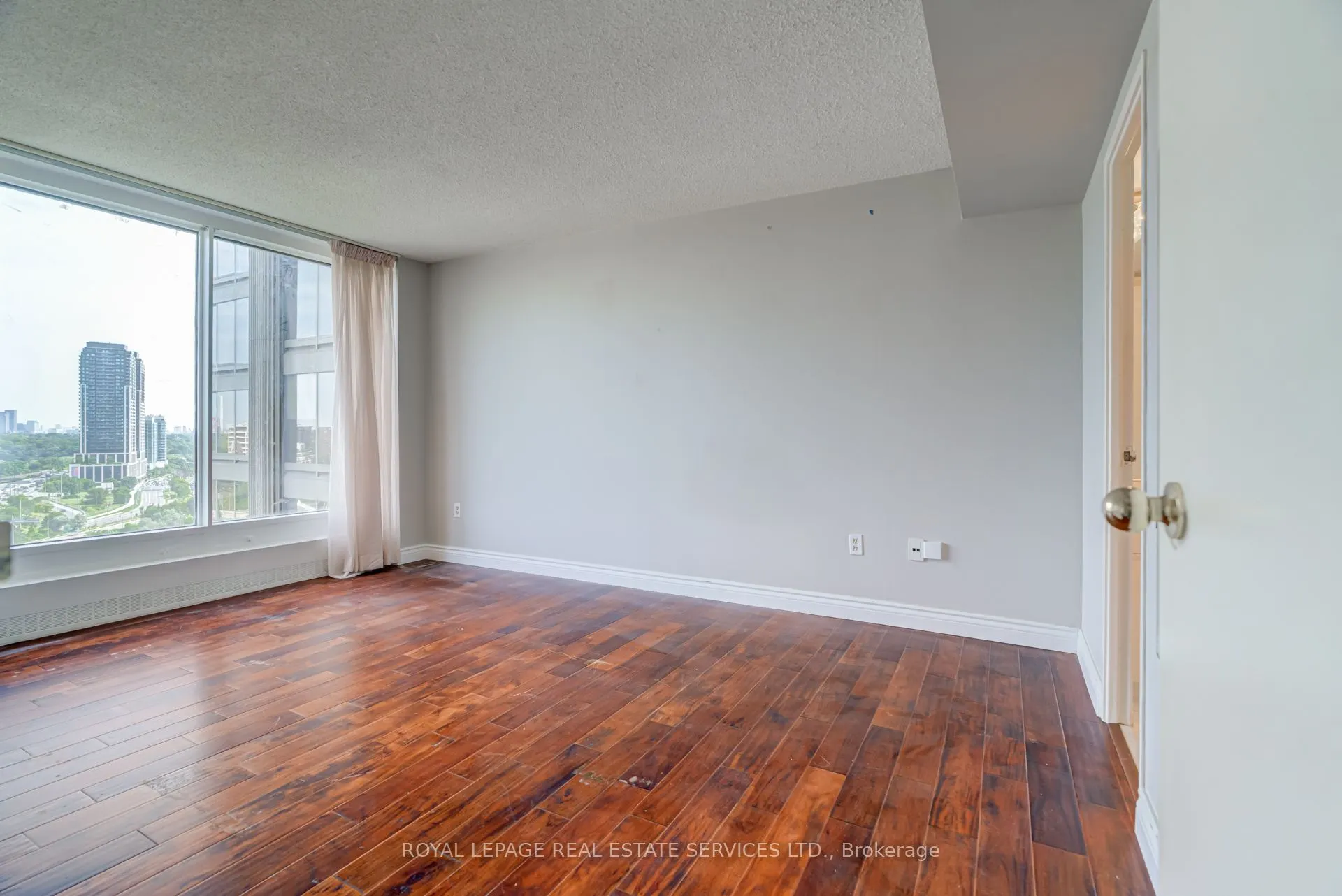 2045 Lake Shore Boulevard W #1610