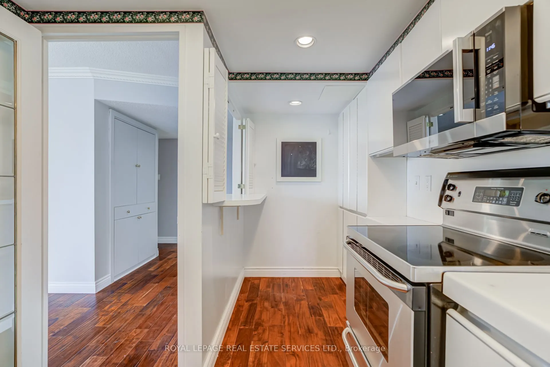 2045 Lake Shore Boulevard W #1610