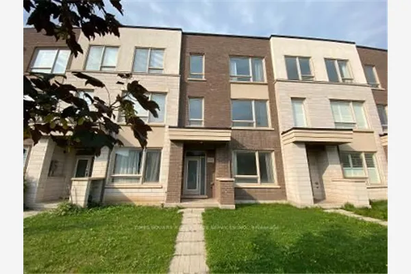 3060 Ernest Appelbe Boulevard