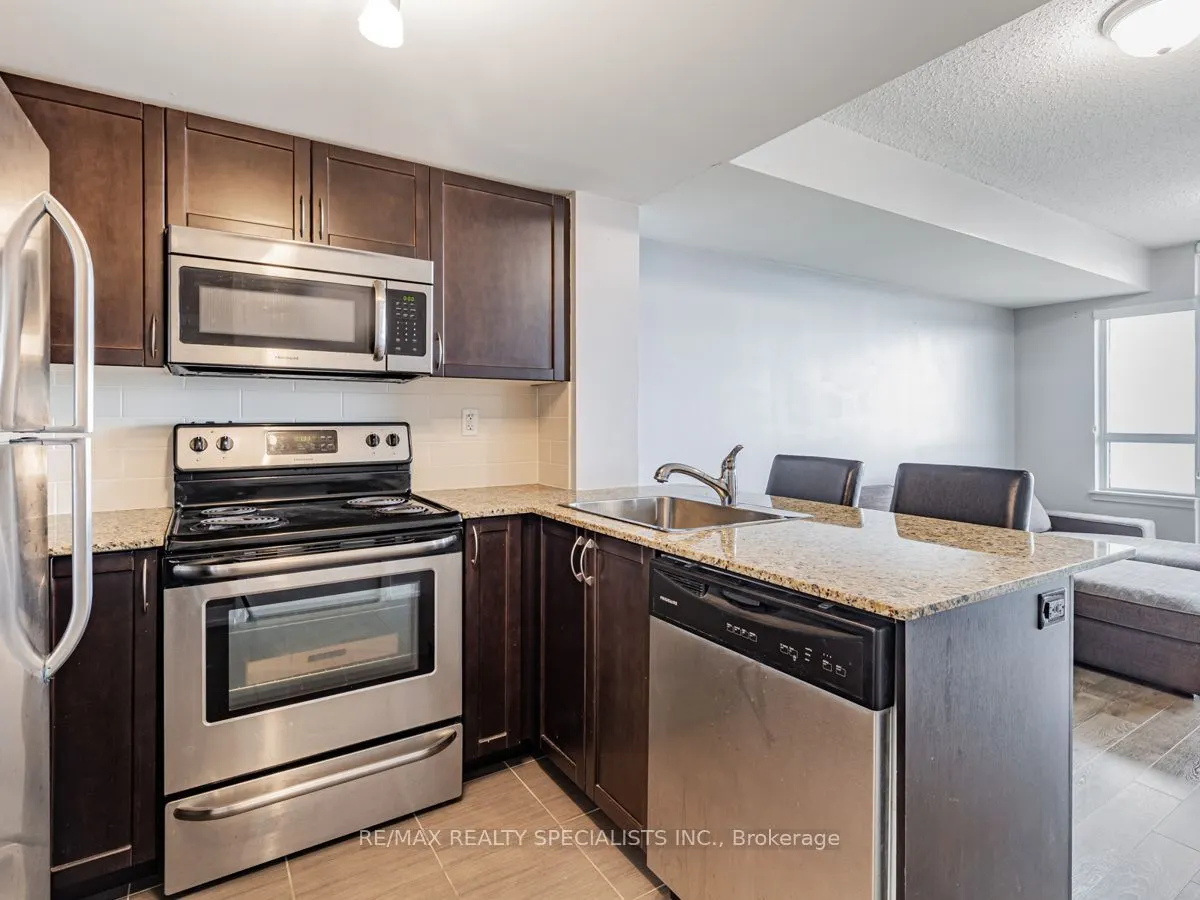 816 Lansdowne Avenue #1302