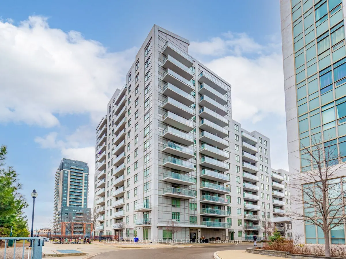 816 Lansdowne Avenue #1302
