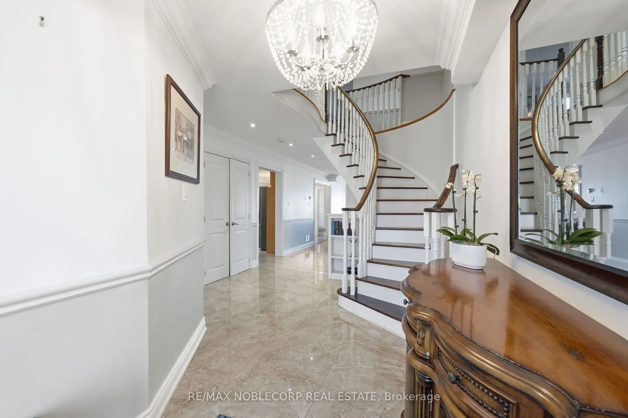 111 Emily Carr Crescent
