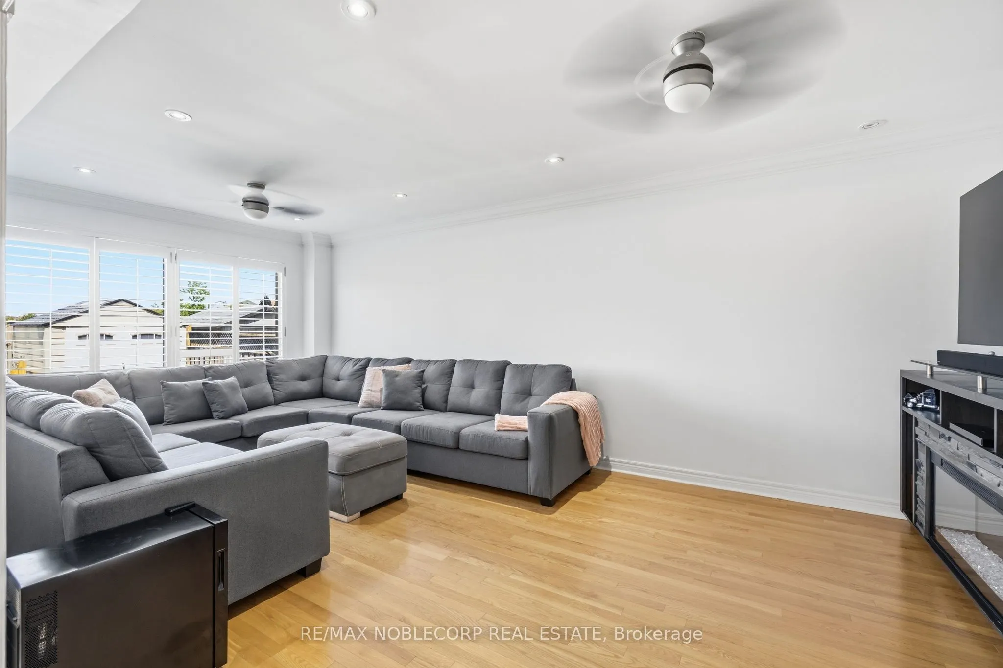 111 Emily Carr Crescent