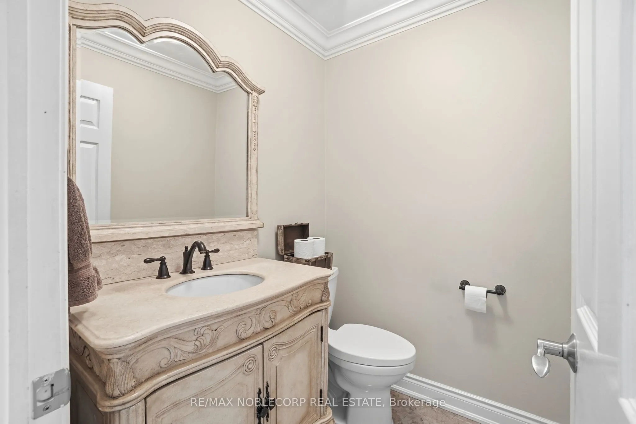 111 Emily Carr Crescent