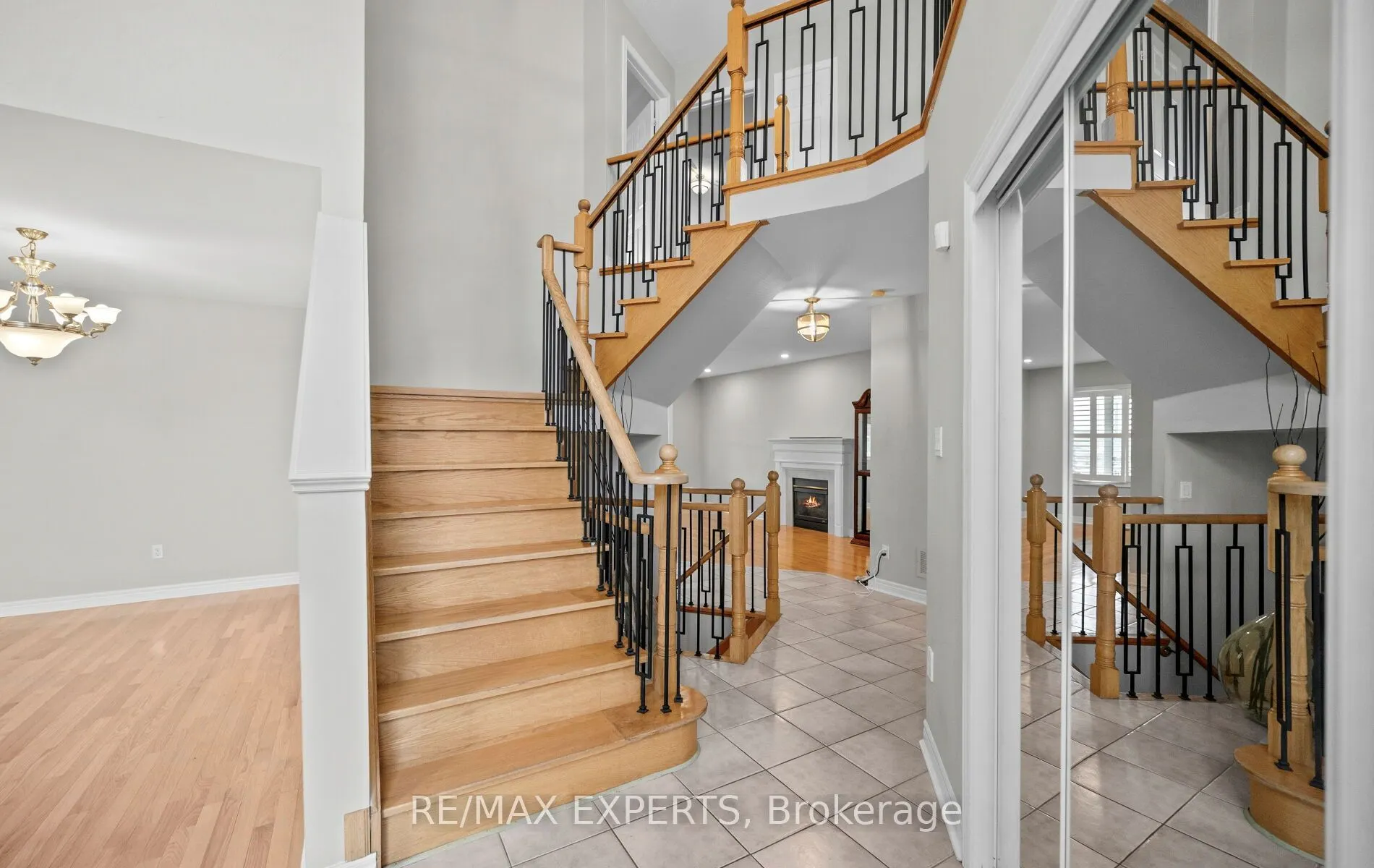 90 Coolspring Crescent