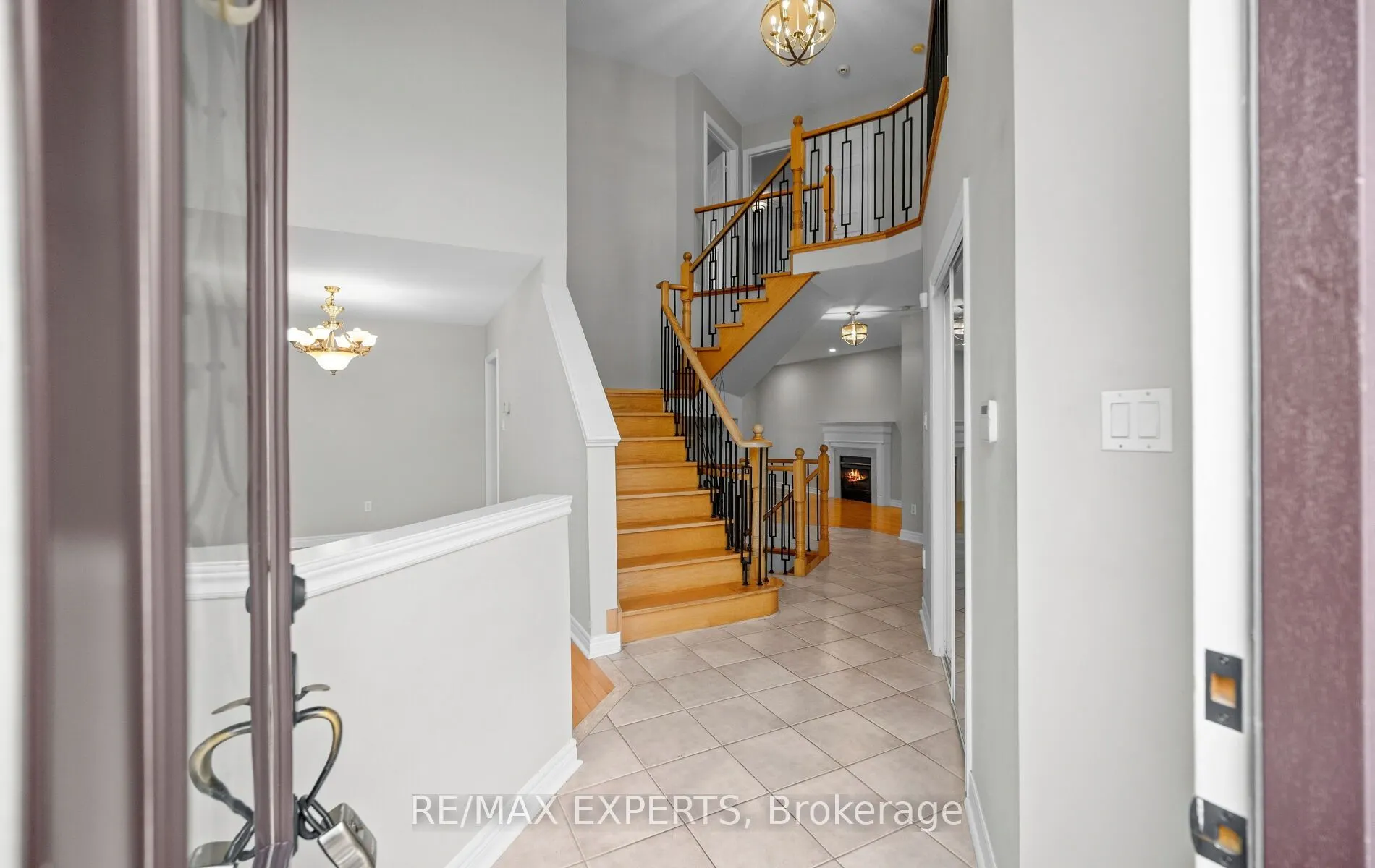 90 Coolspring Crescent