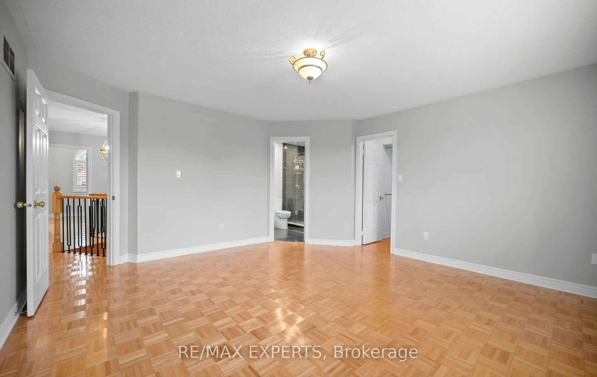 90 Coolspring Crescent