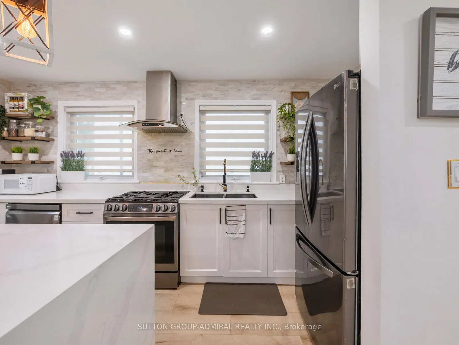 65 Woodbury Road