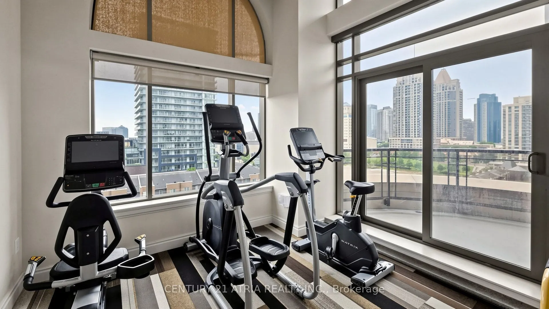 385 Prince Of Wales Drive #1802