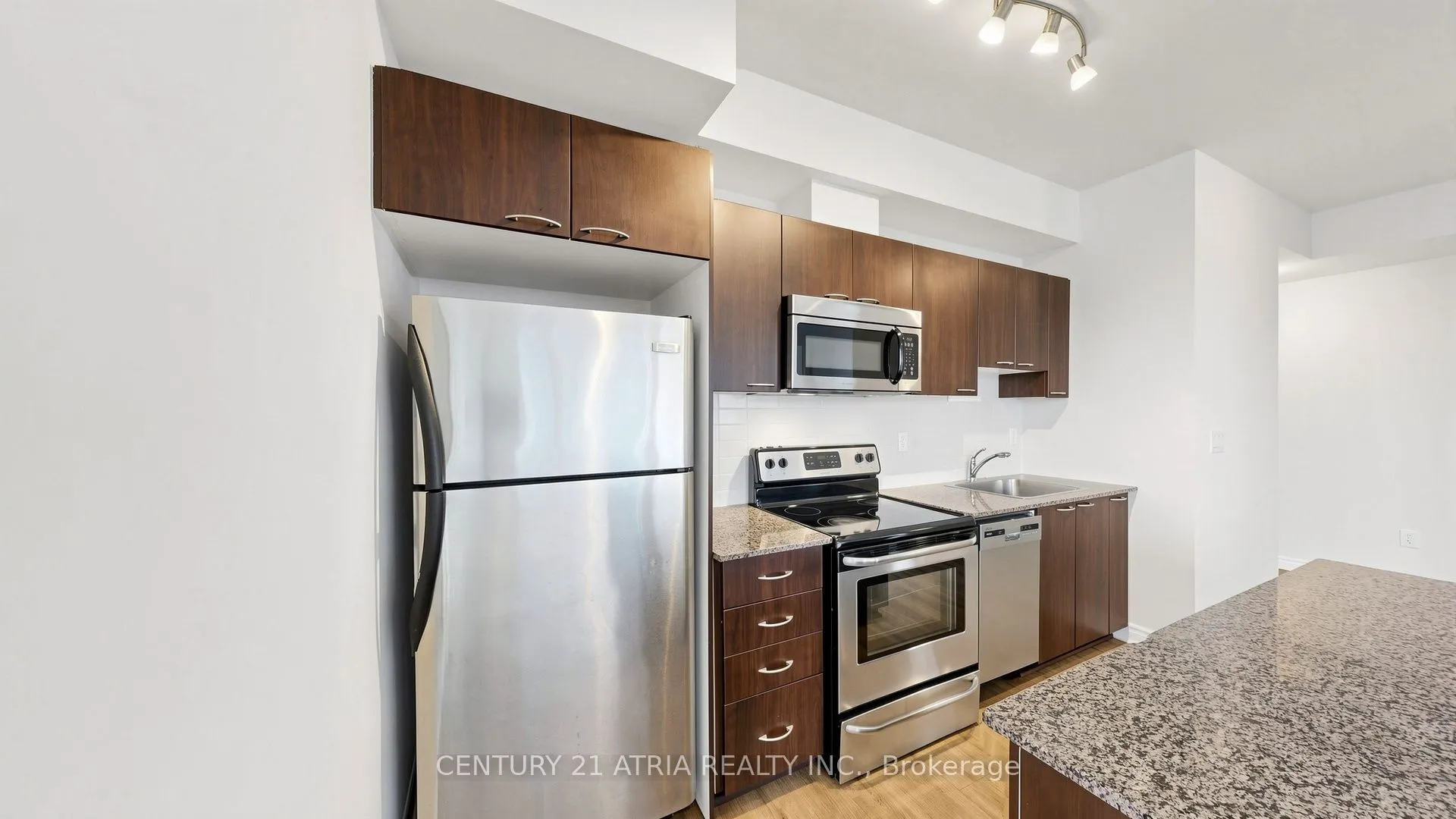 385 Prince Of Wales Drive #1802