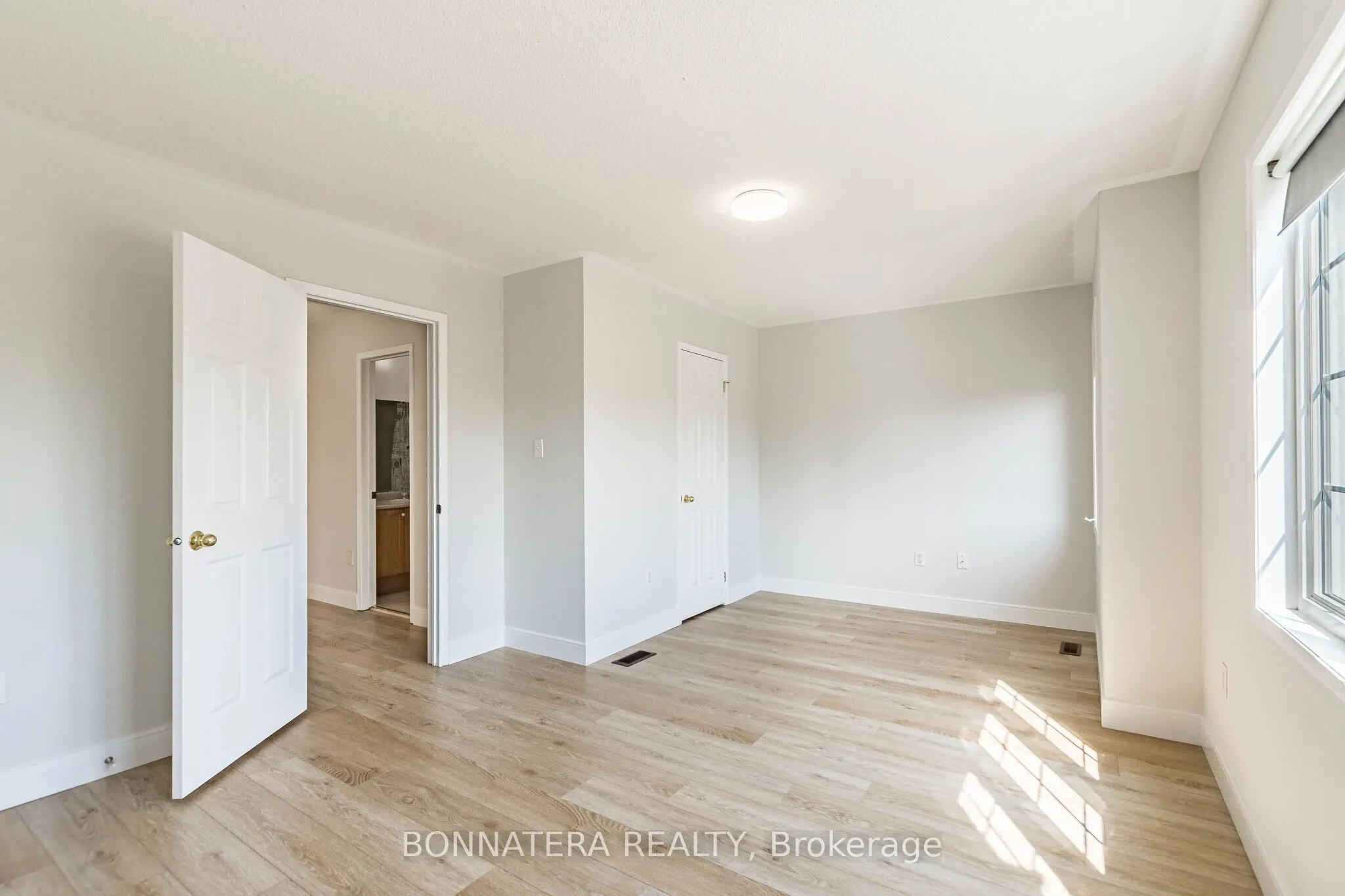 4297 Guildwood Way