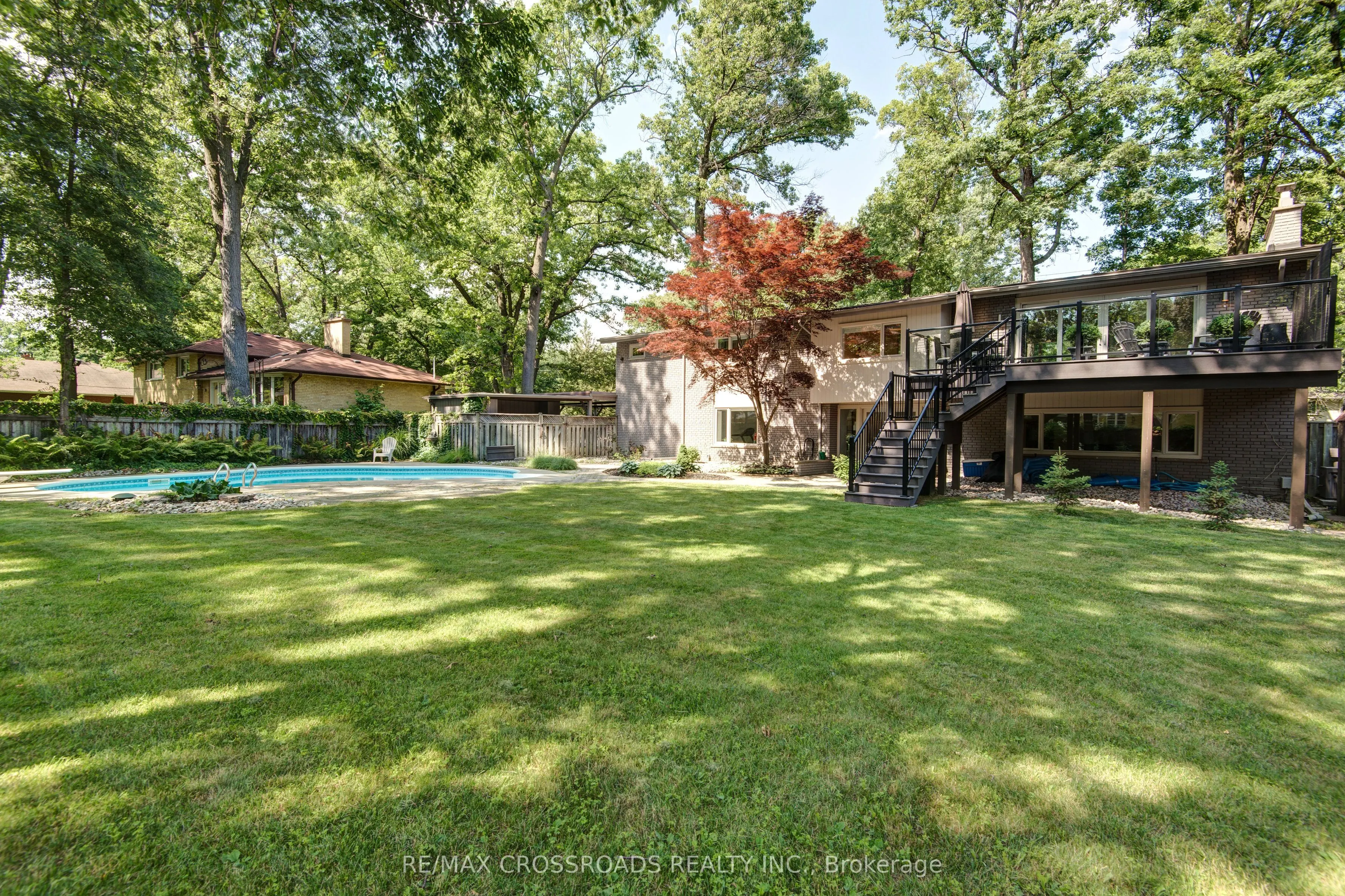 1532 Merrow Road