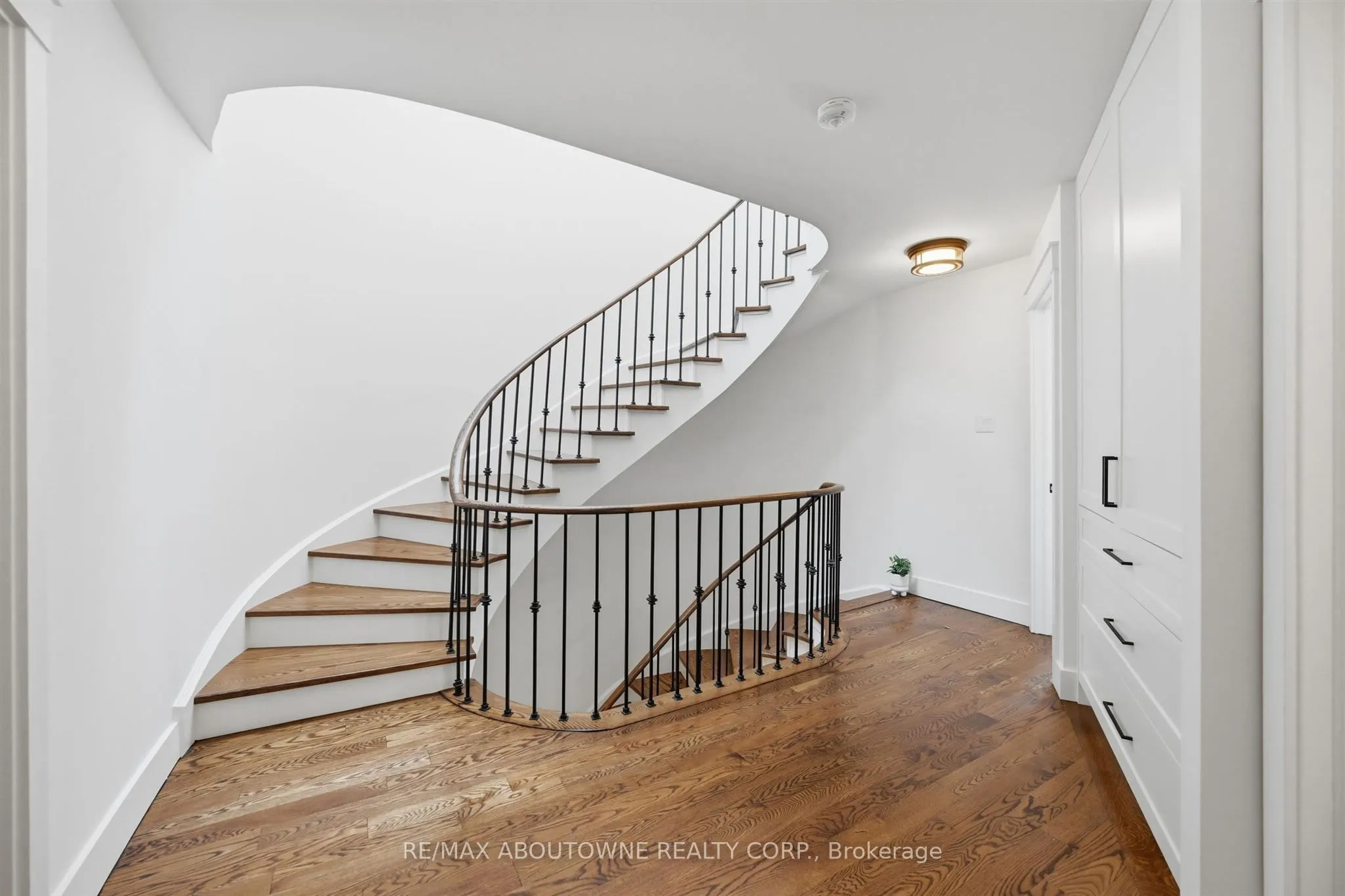 25 Southwind Terrace