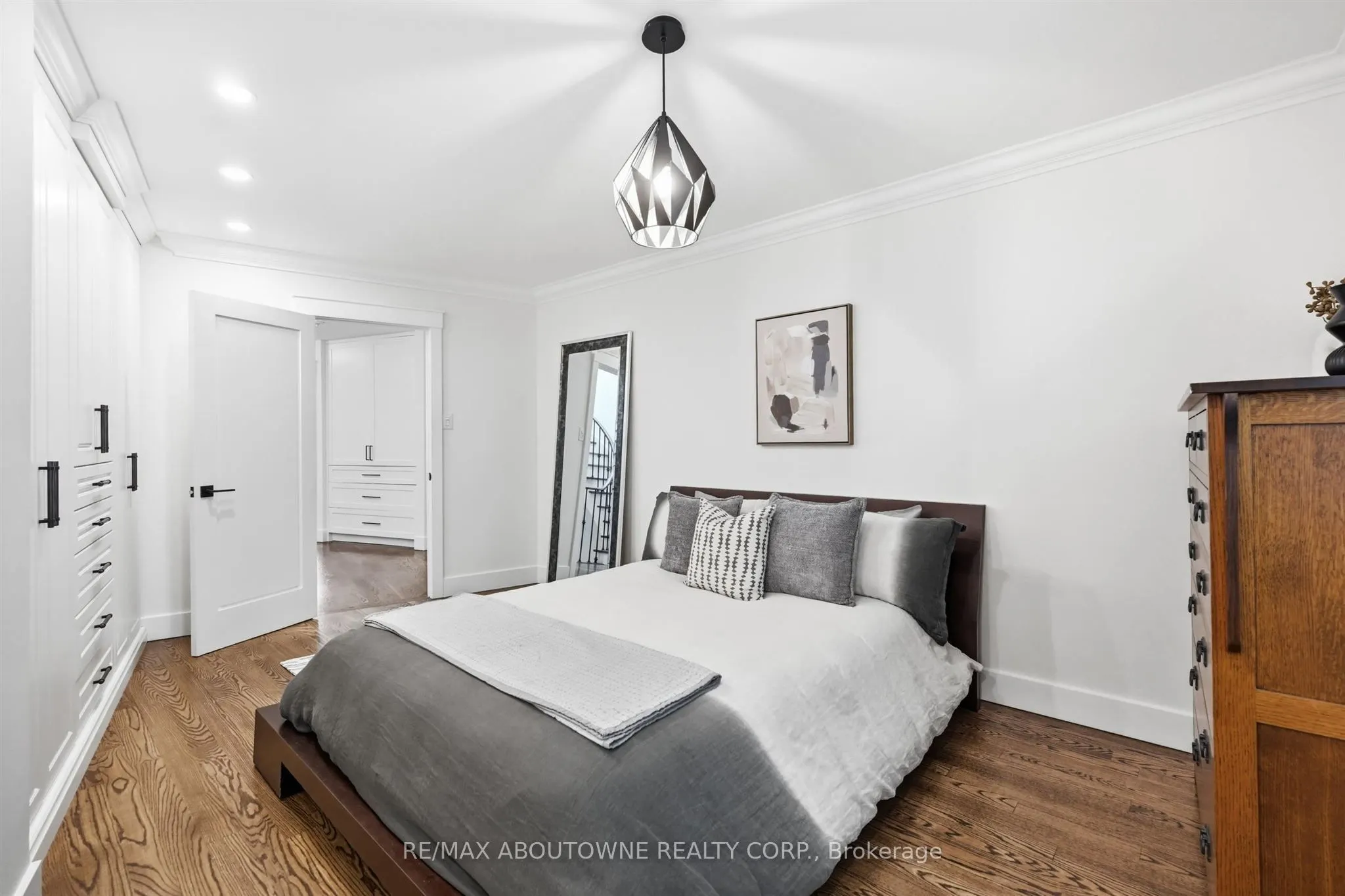 25 Southwind Terrace