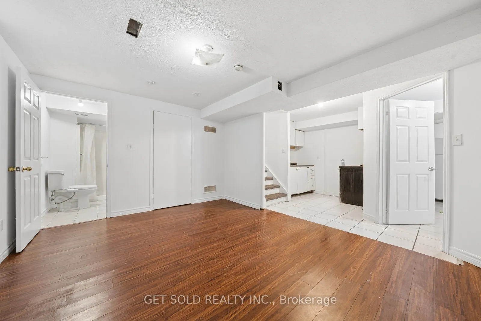 57 Oaklea Boulevard