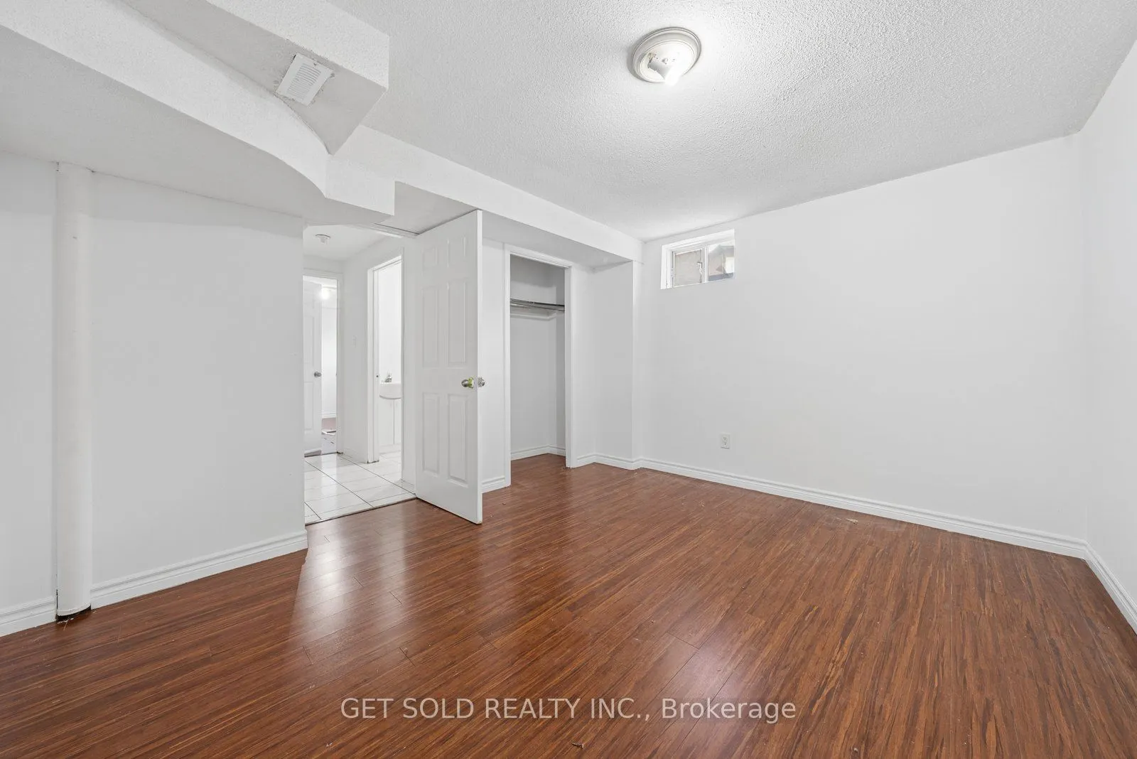 57 Oaklea Boulevard