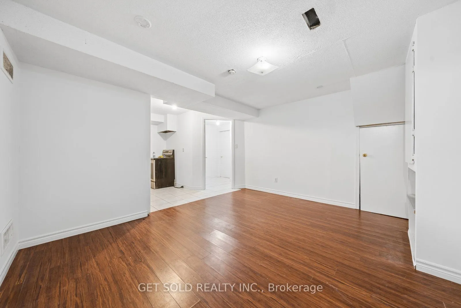 57 Oaklea Boulevard