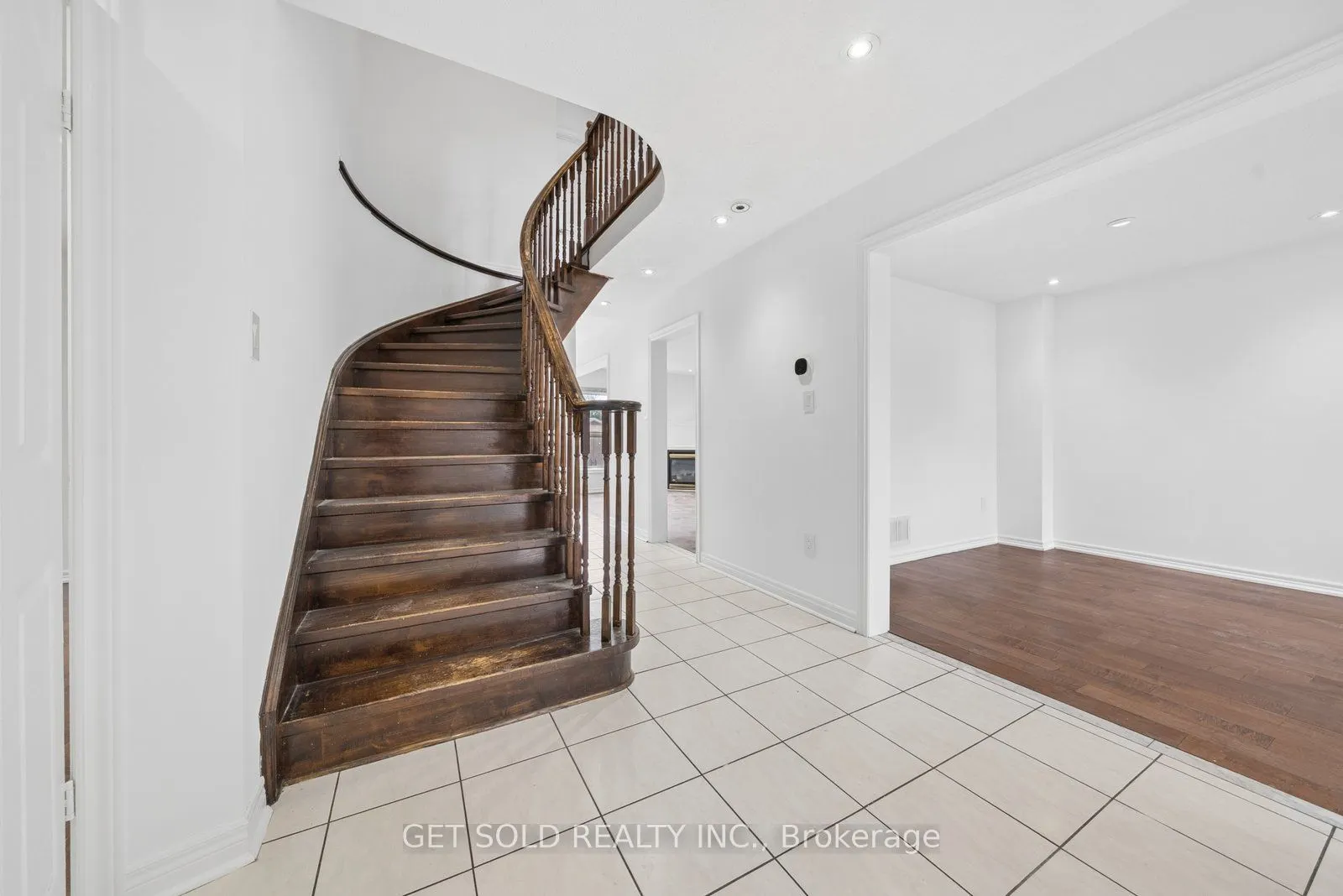 57 Oaklea Boulevard