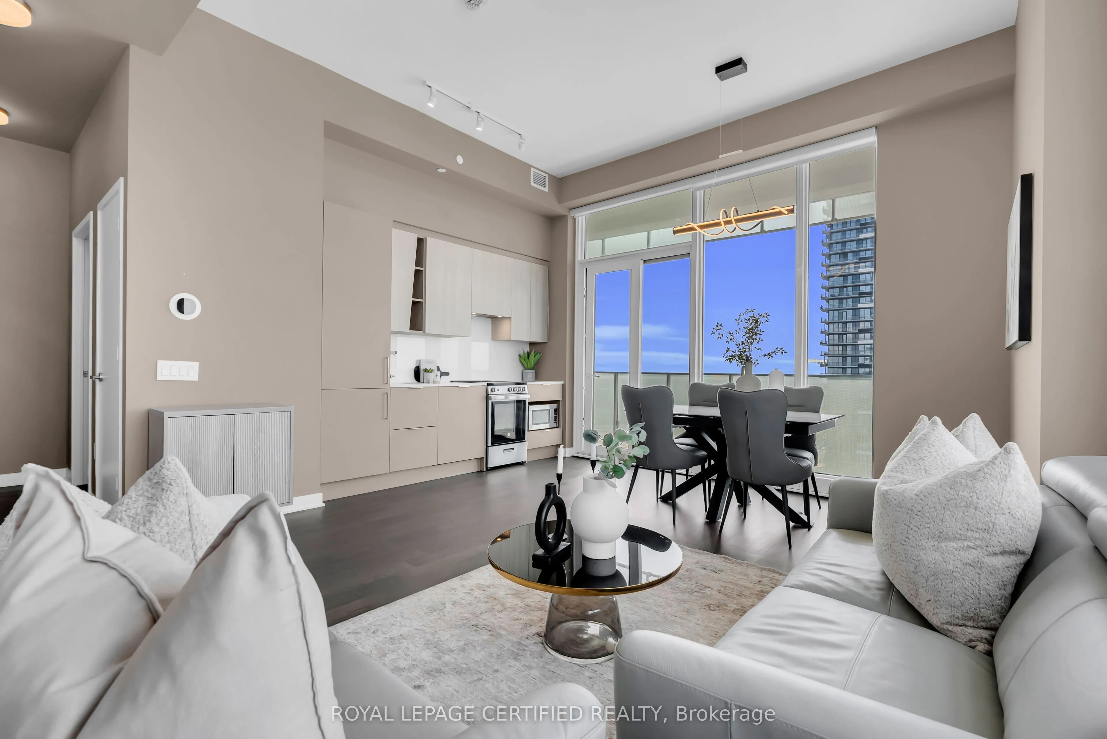 3900 Confederation Parkway #5907