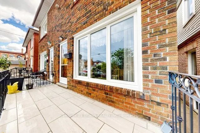 198 A Boon Avenue