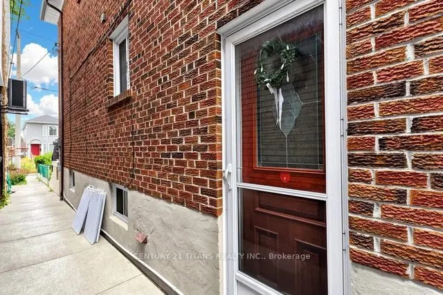 198 A Boon Avenue