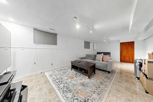 198 A Boon Avenue
