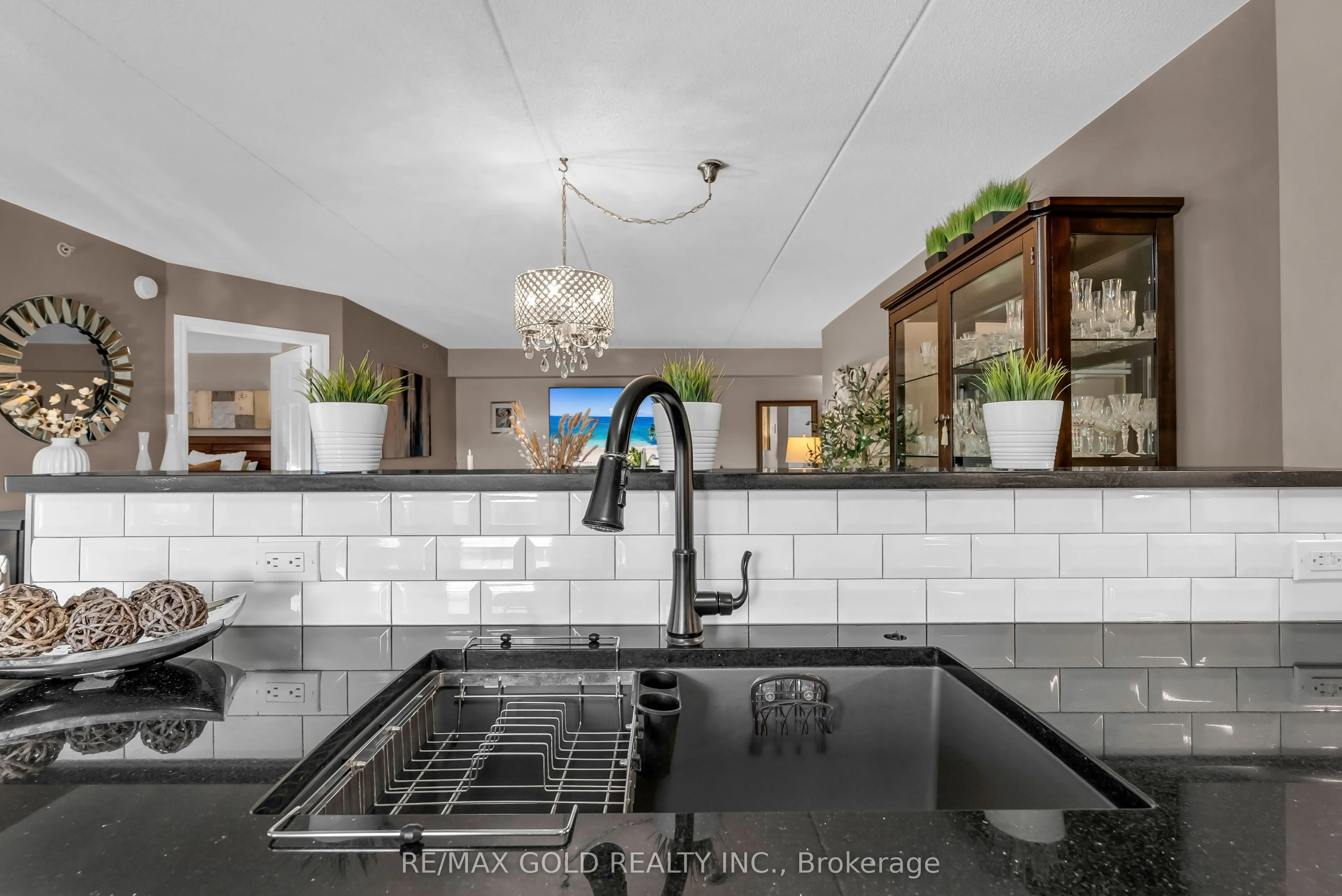 1380 Main Street E #210