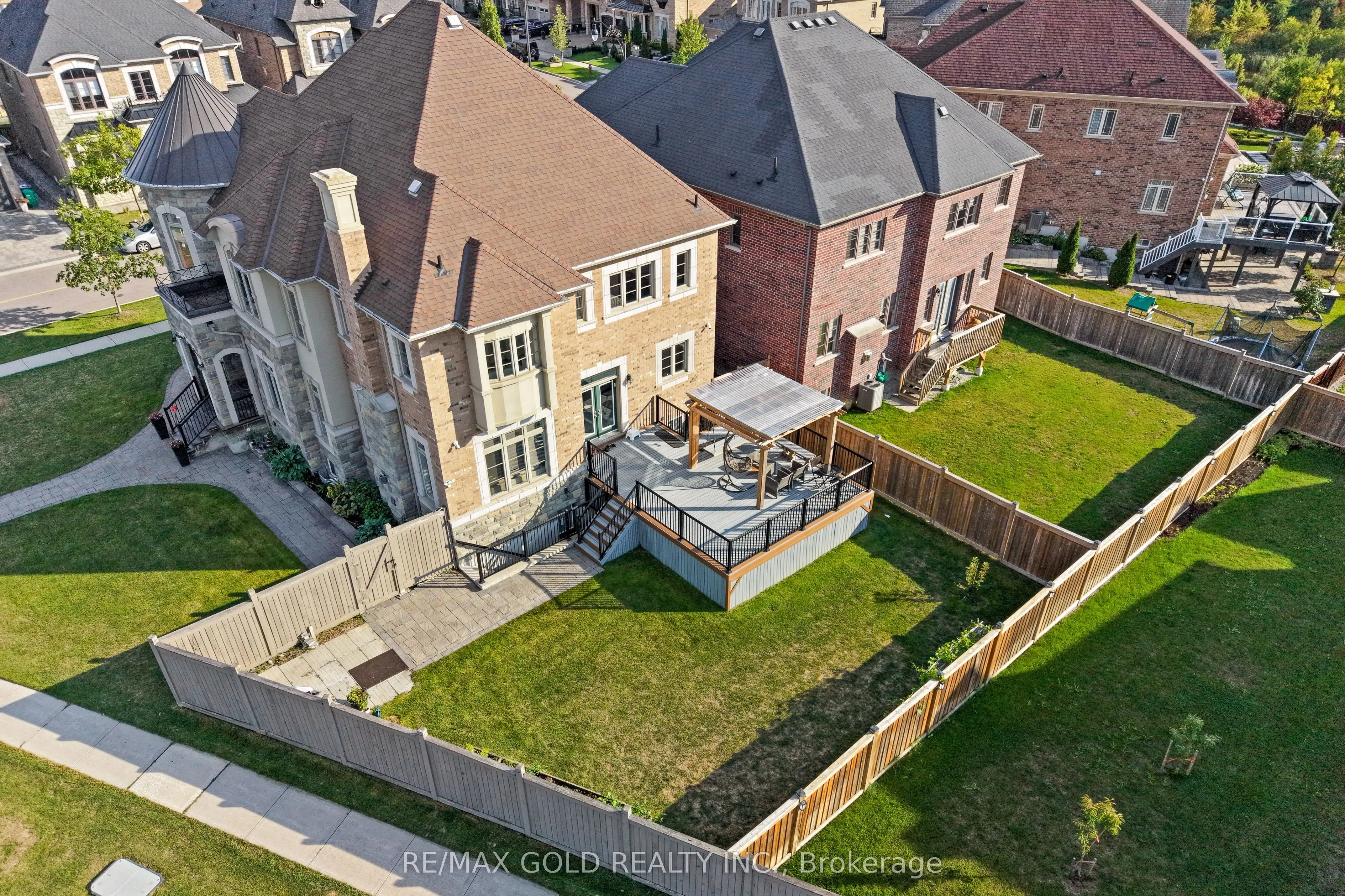 54 Gordon  Randle Drive